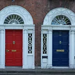 Kavanagh\'S Mews